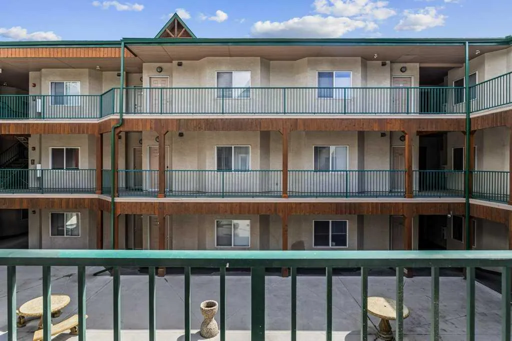 176 Kananaskis Way #211