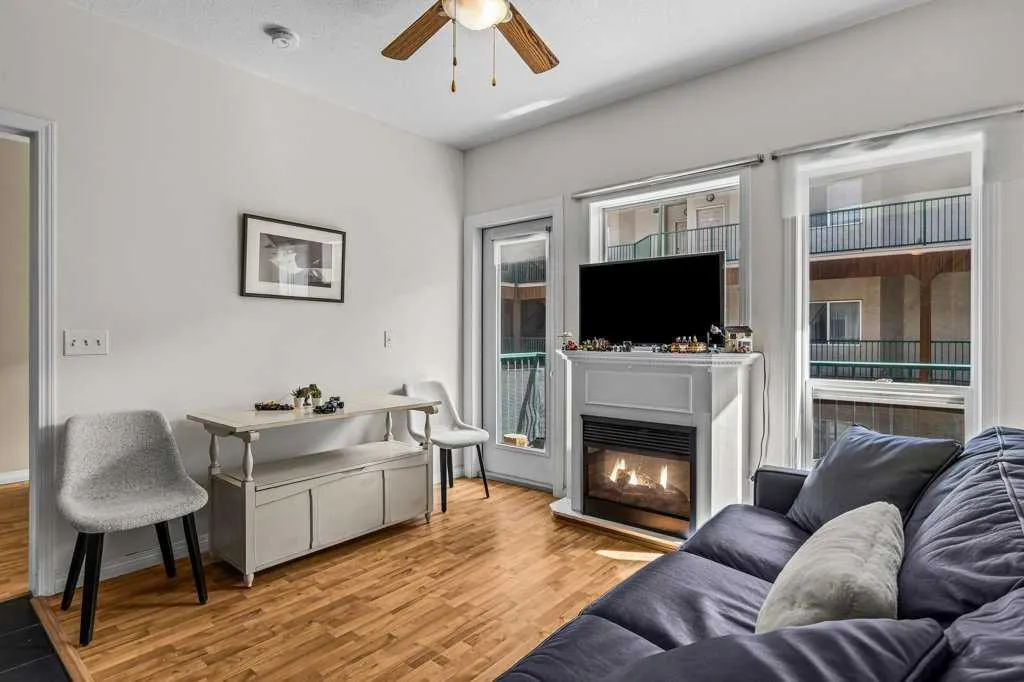 176 Kananaskis Way #211