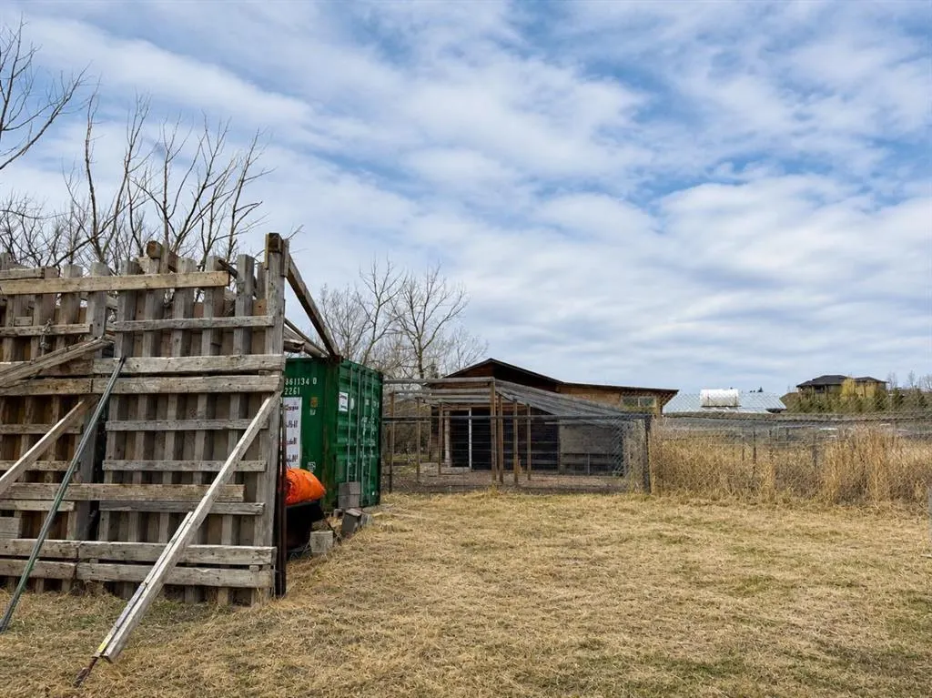 292234 Township Road 264