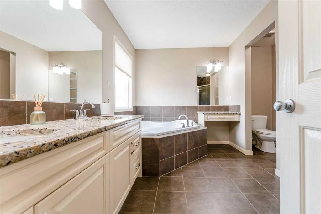 292 Auburn Bay Drive SE