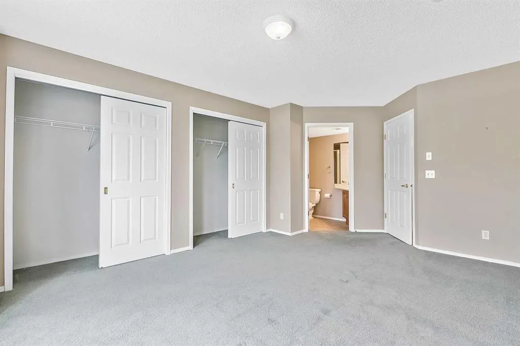 2206 Sienna Park Green SW #2206