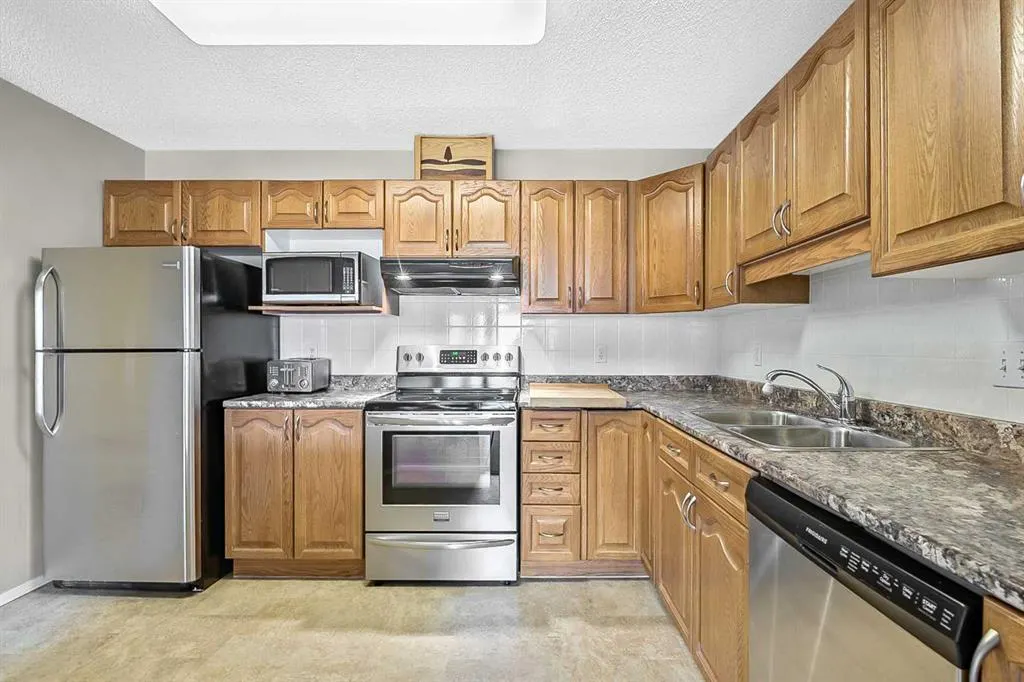 2206 Sienna Park Green SW #2206
