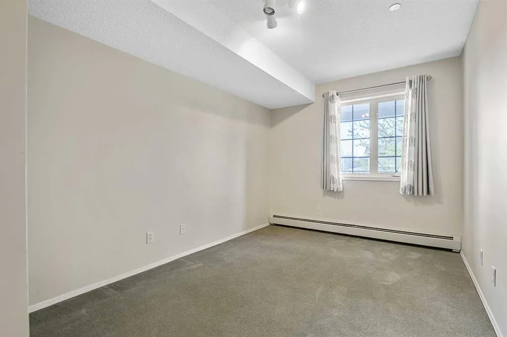 2206 Sienna Park Green SW #2206