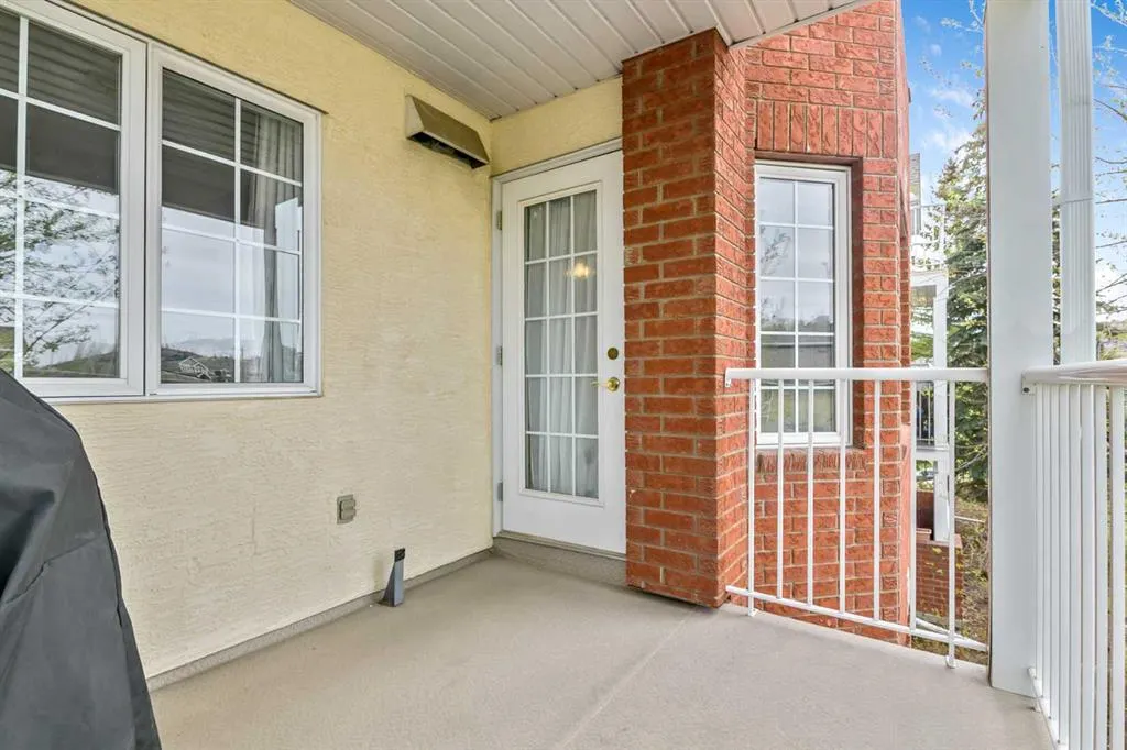 2206 Sienna Park Green SW #2206