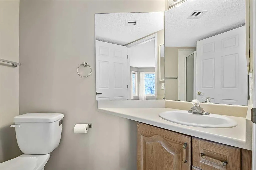 2206 Sienna Park Green SW #2206