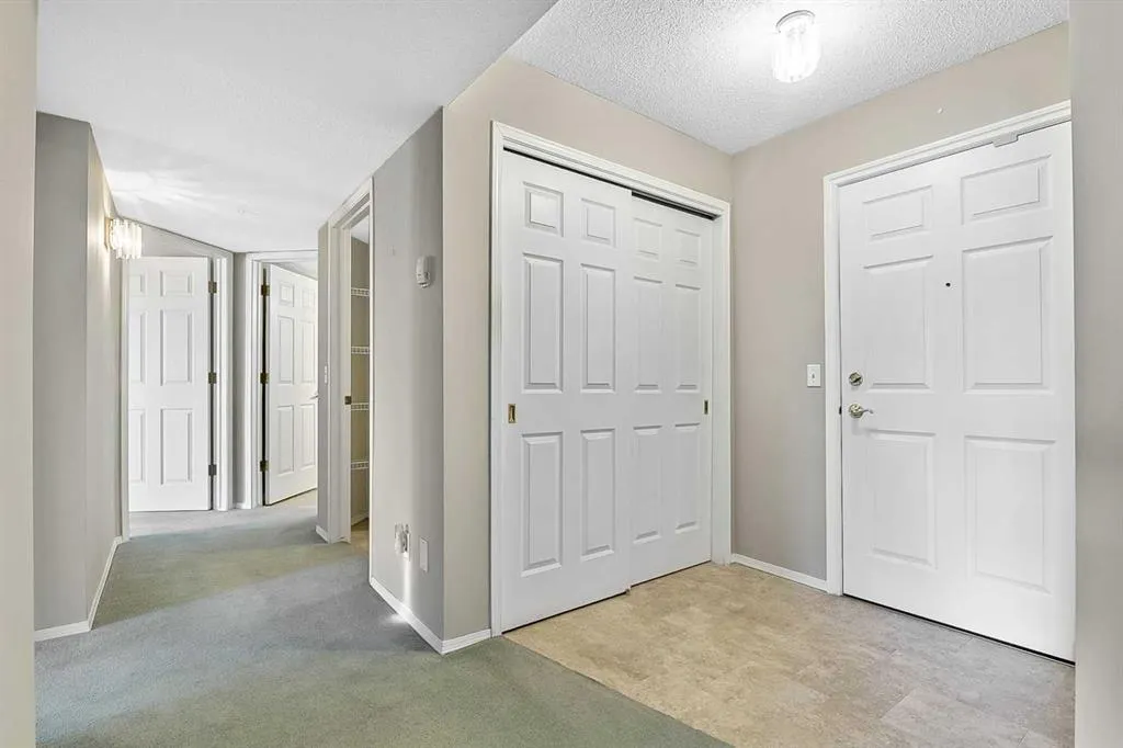 2206 Sienna Park Green SW #2206