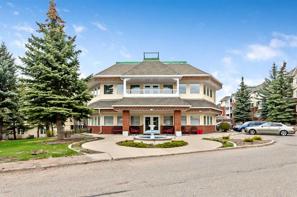 2206 Sienna Park Green SW #2206