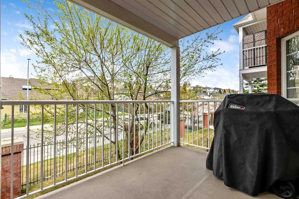 2206 Sienna Park Green SW #2206