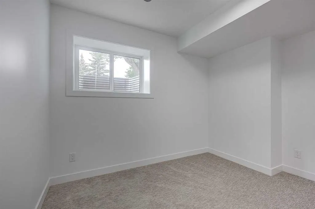 5537 51 Avenue #2