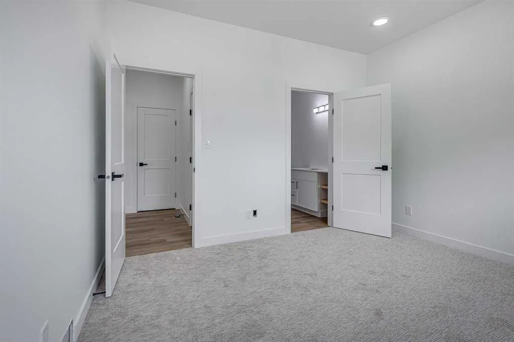 5537 51 Avenue #2
