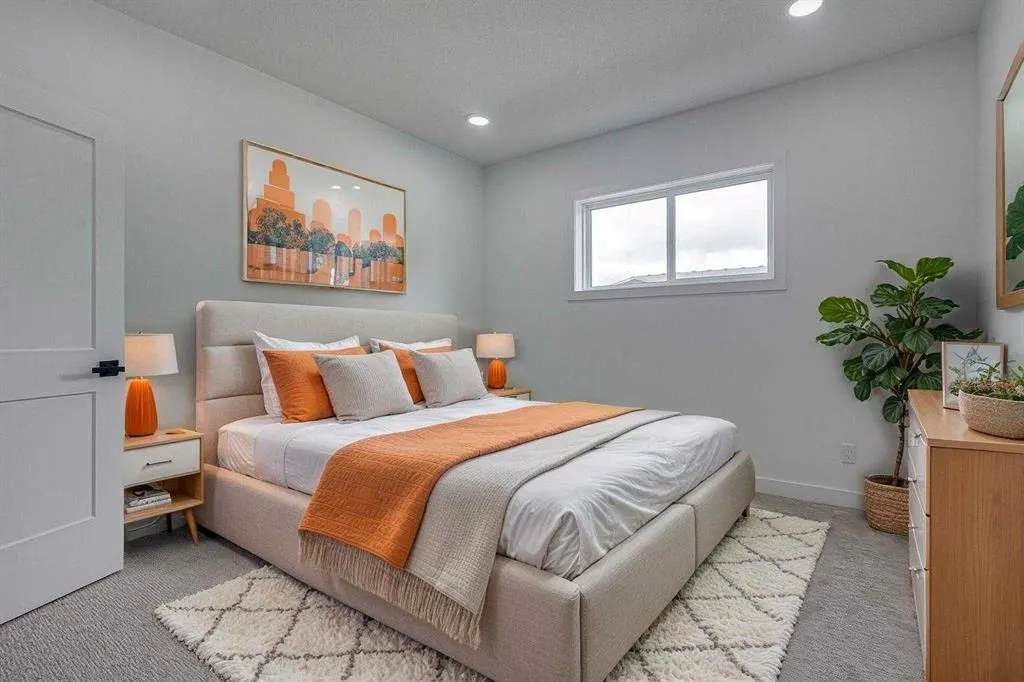 5537 51 Avenue #2