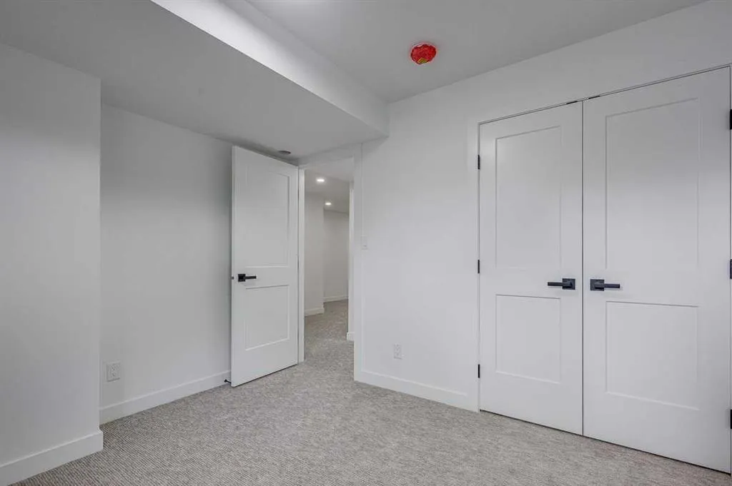 5537 51 Avenue #2
