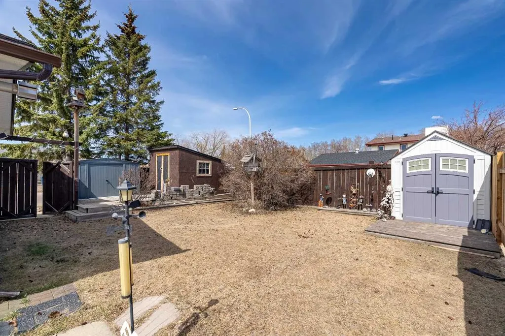 162 Caldwell Crescent