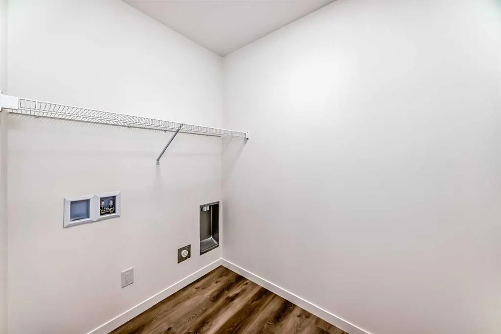 36 Mercado Road SE