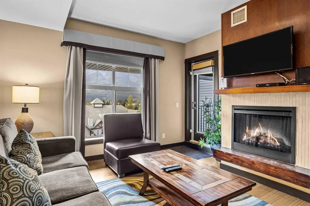 1818 Mountain Avenue #313C