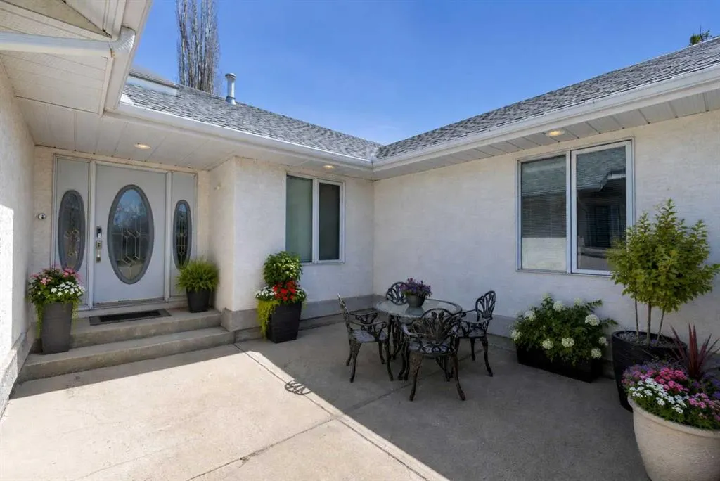 5949 45 Street Crescent