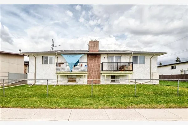 8 Huntley Close NE
