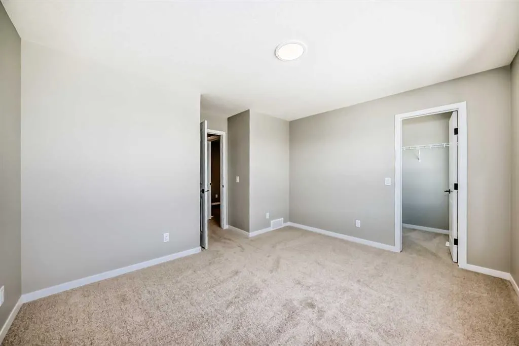103 Mercado Crescent SE