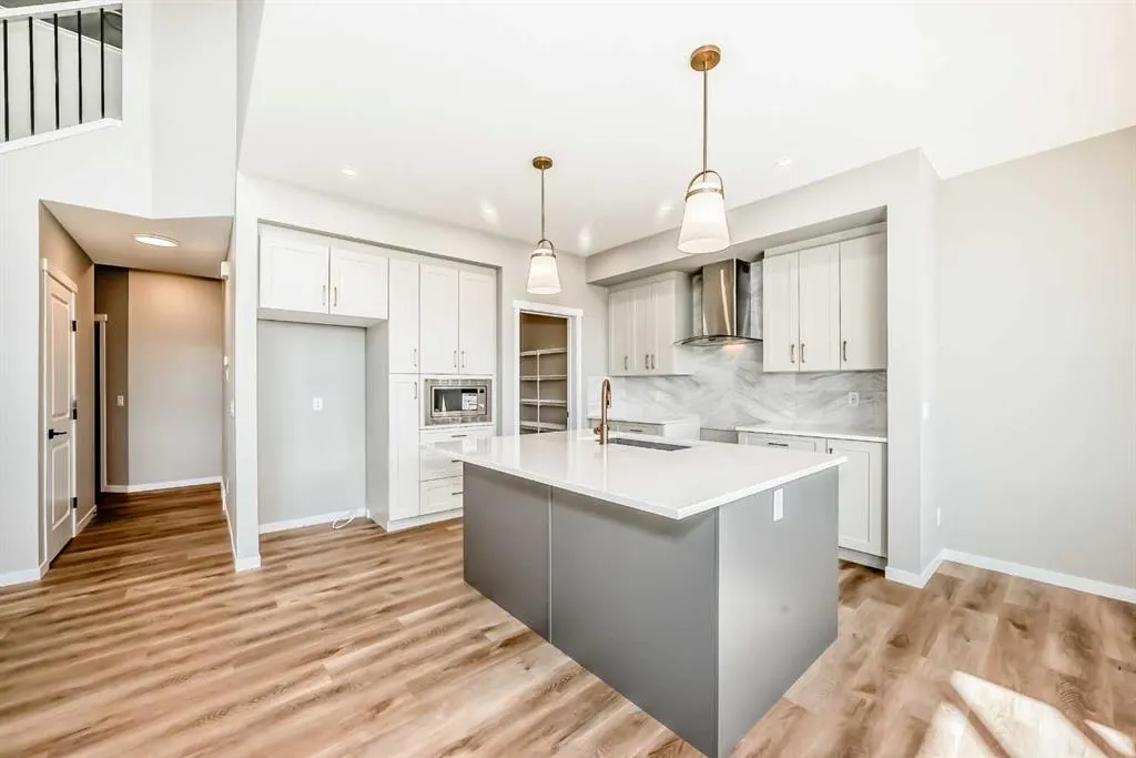 103 Mercado Crescent SE