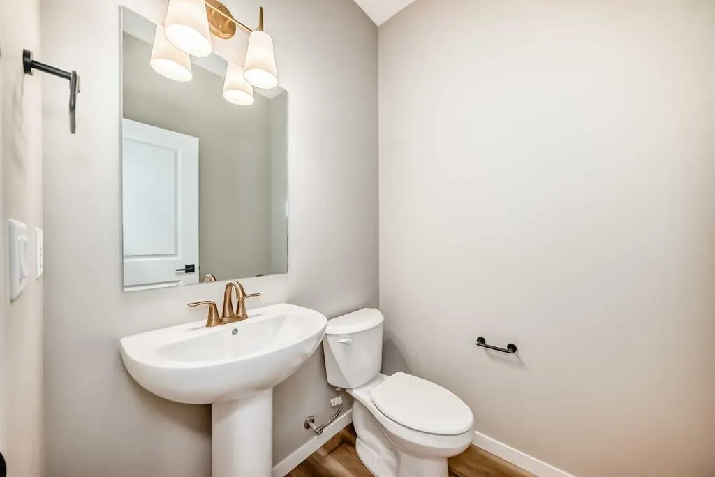103 Mercado Crescent SE