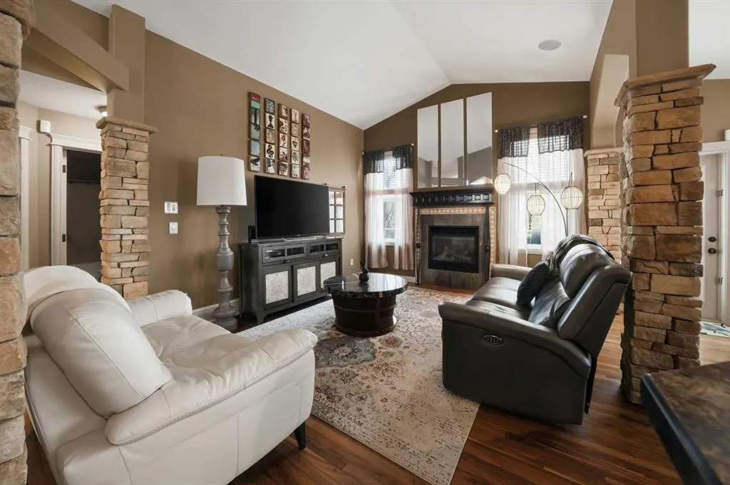 3 Legacy Cove