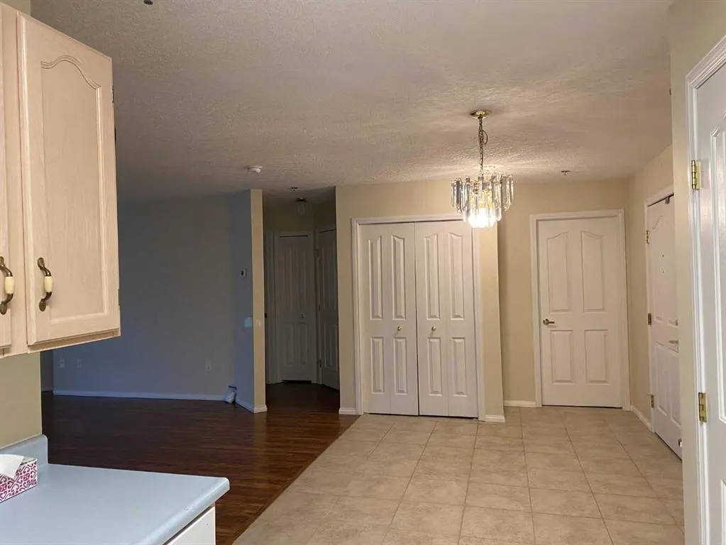 1818 Simcoe Boulevard SW #1118