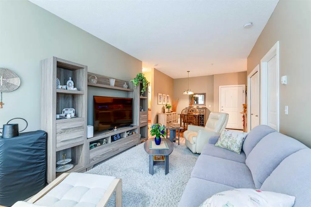 8 Prestwick Pond Terrace SE #206