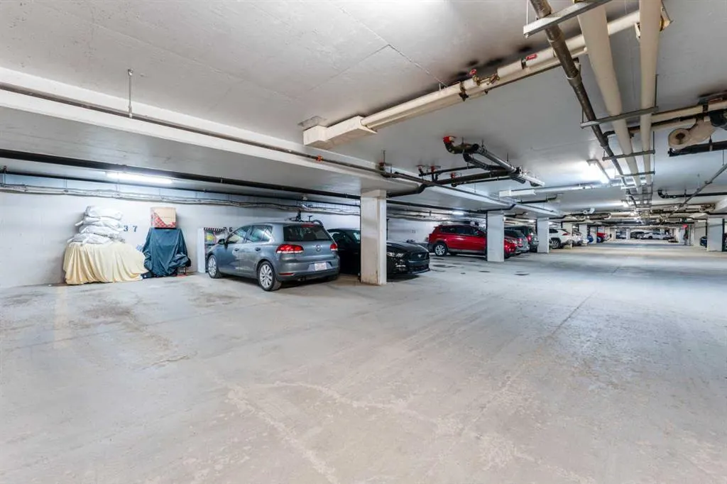 8 Prestwick Pond Terrace SE #206