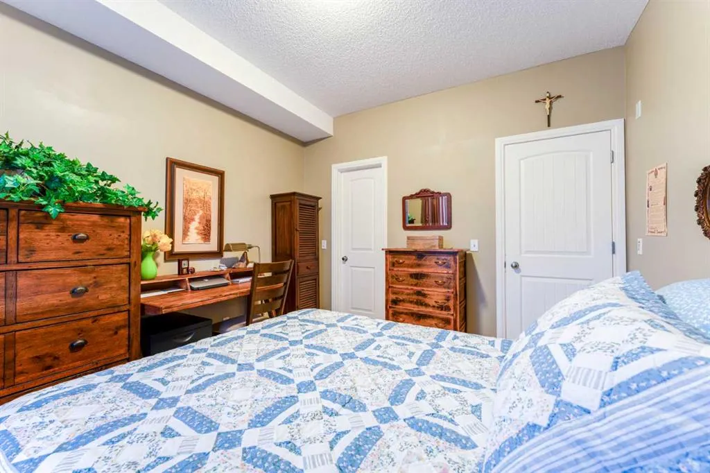 8 Prestwick Pond Terrace SE #206