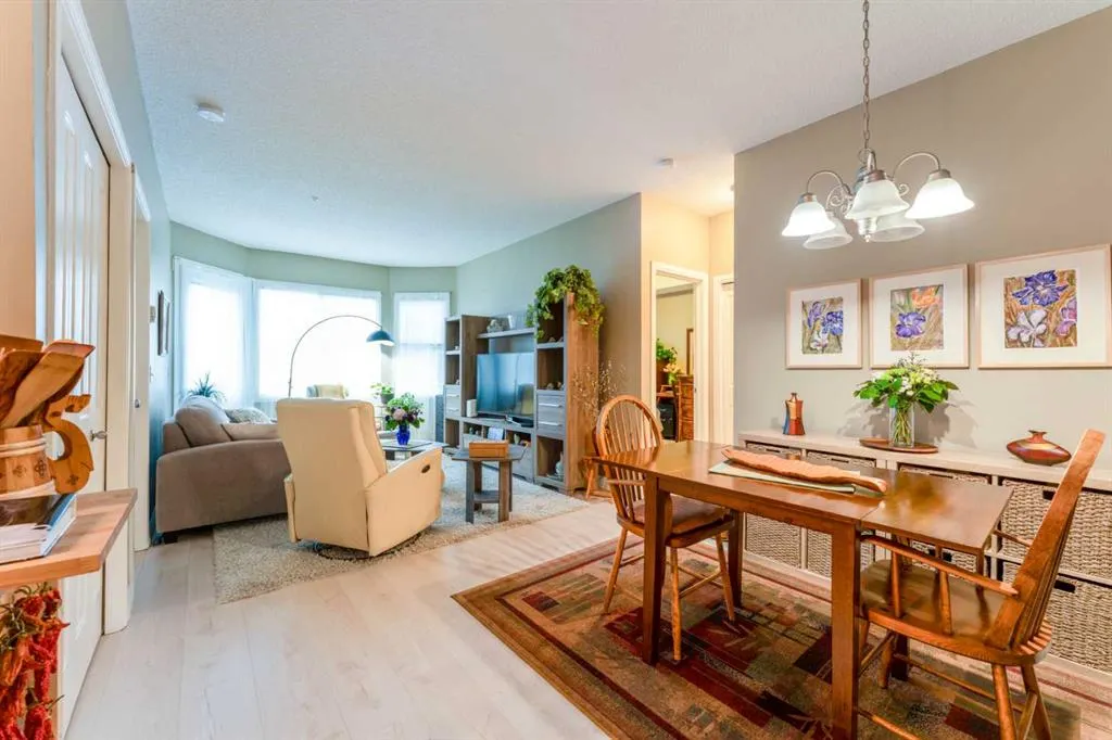 8 Prestwick Pond Terrace SE #206