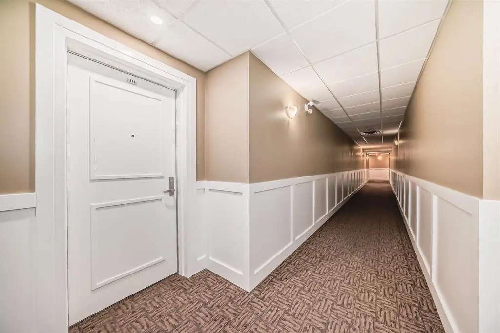 1005B Westmount Drive #111