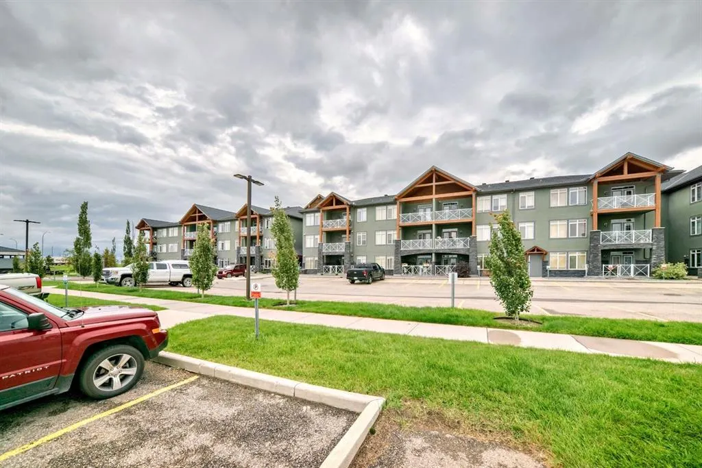 1005B Westmount Drive #111