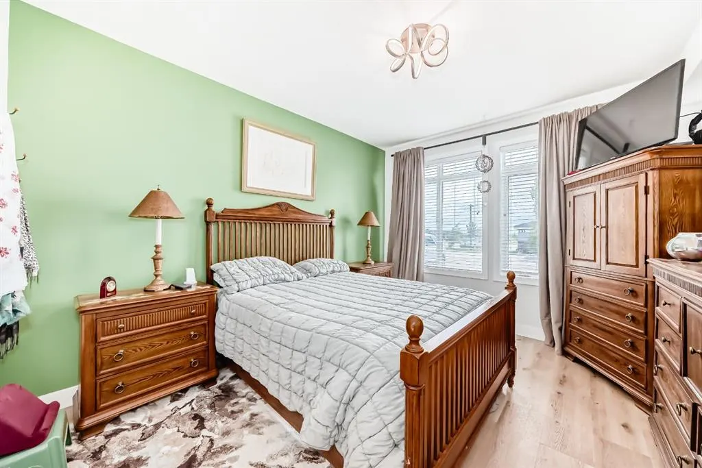 1005B Westmount Drive #111