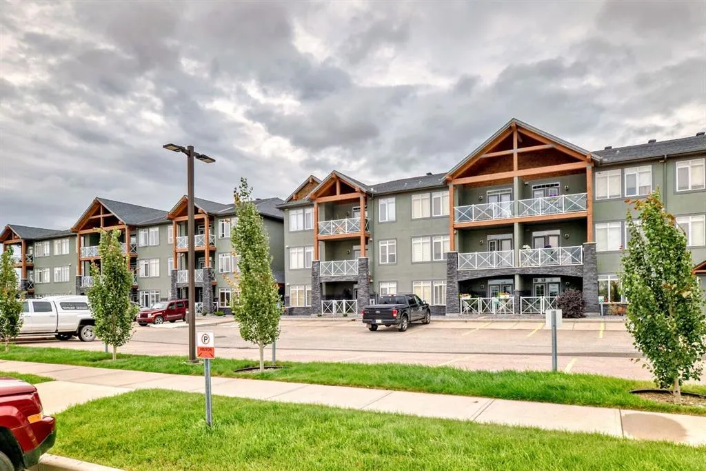 1005B Westmount Drive #111