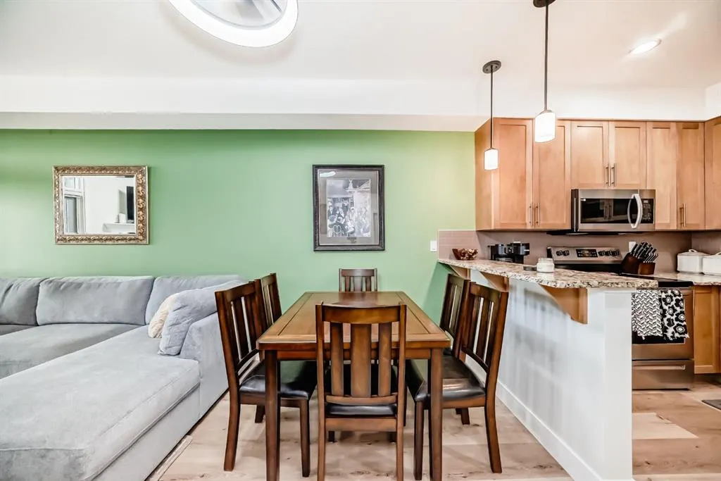 1005B Westmount Drive #111