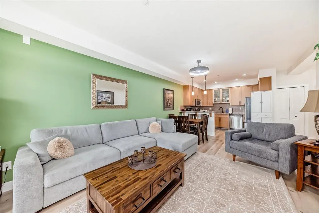 1005B Westmount Drive #111