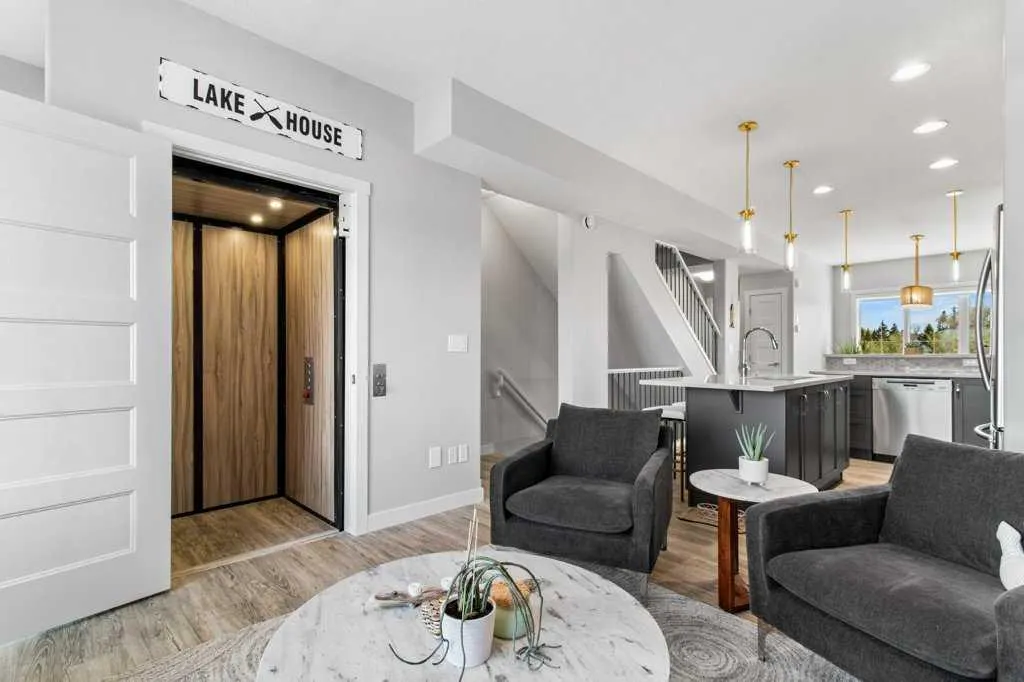 5210 Lakeshore Drive #113