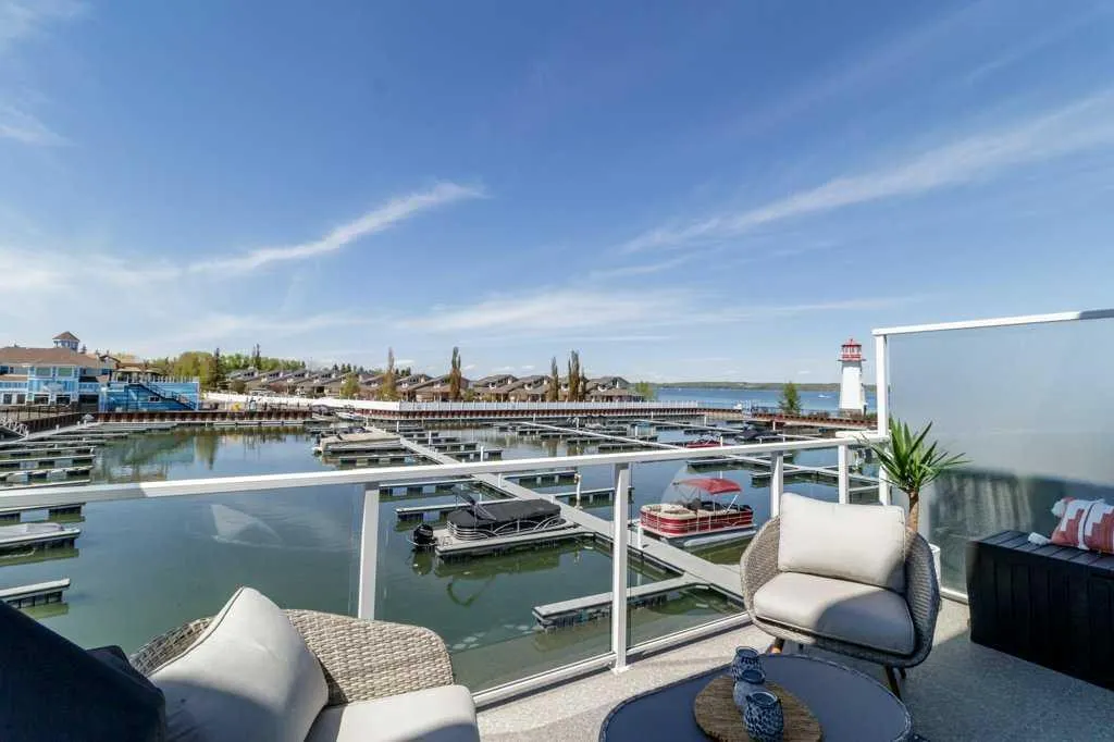 5210 Lakeshore Drive #113