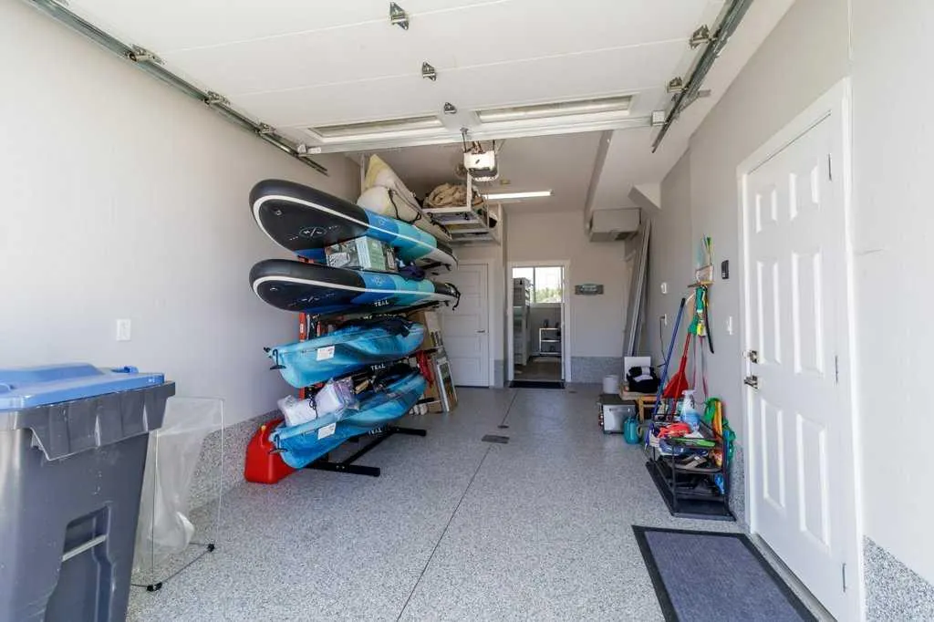5210 Lakeshore Drive #113