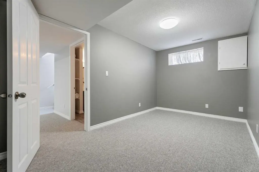 49 Lock Crescent
