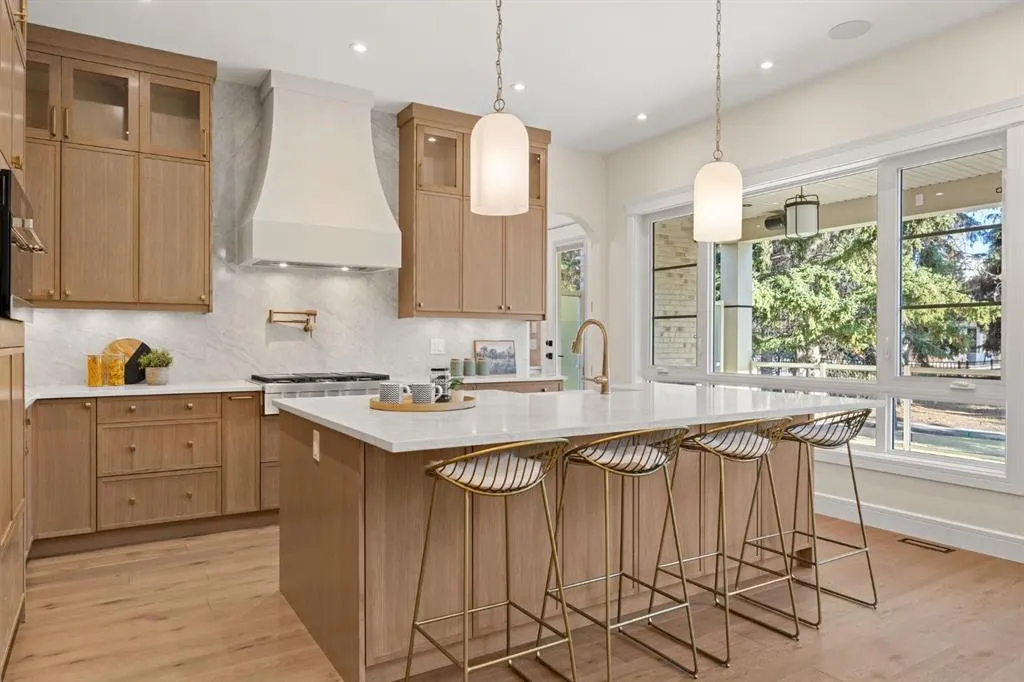 26 Varsplain Place NW