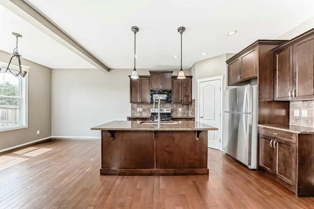 196 Cranberry Circle SE