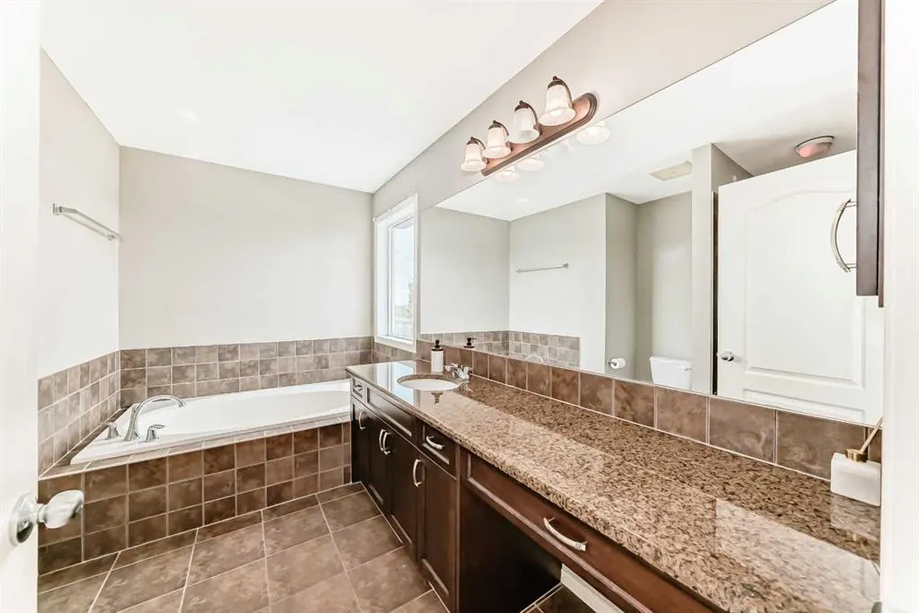 196 Cranberry Circle SE