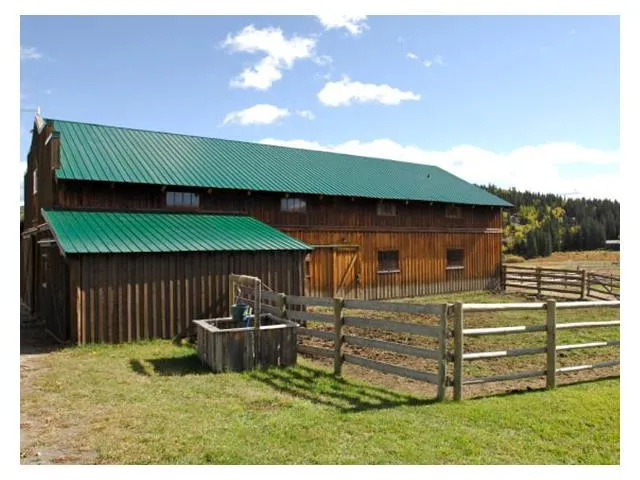 15 Kicking Horse Way