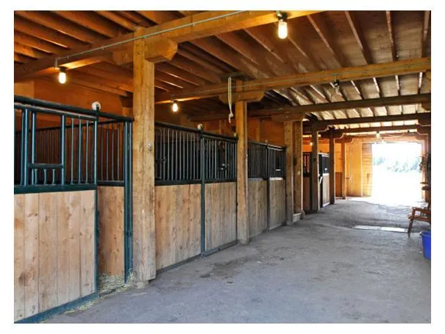 15 Kicking Horse Way
