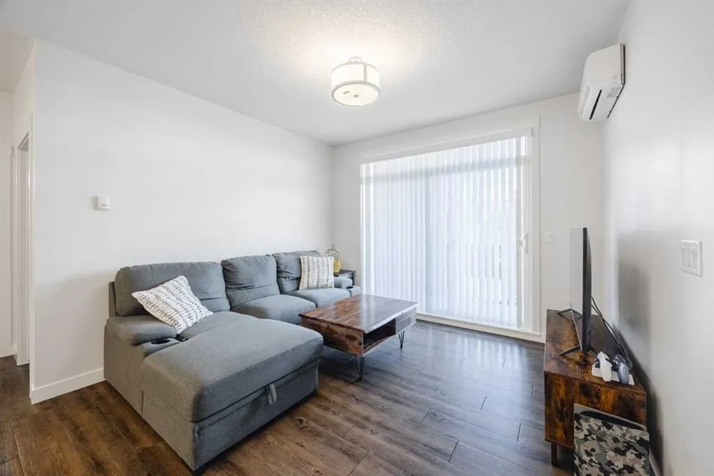 110 Auburn Meadows View SE #105