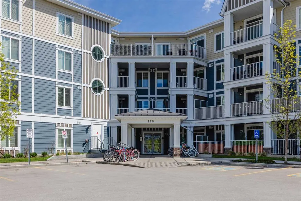 110 Auburn Meadows View SE #105