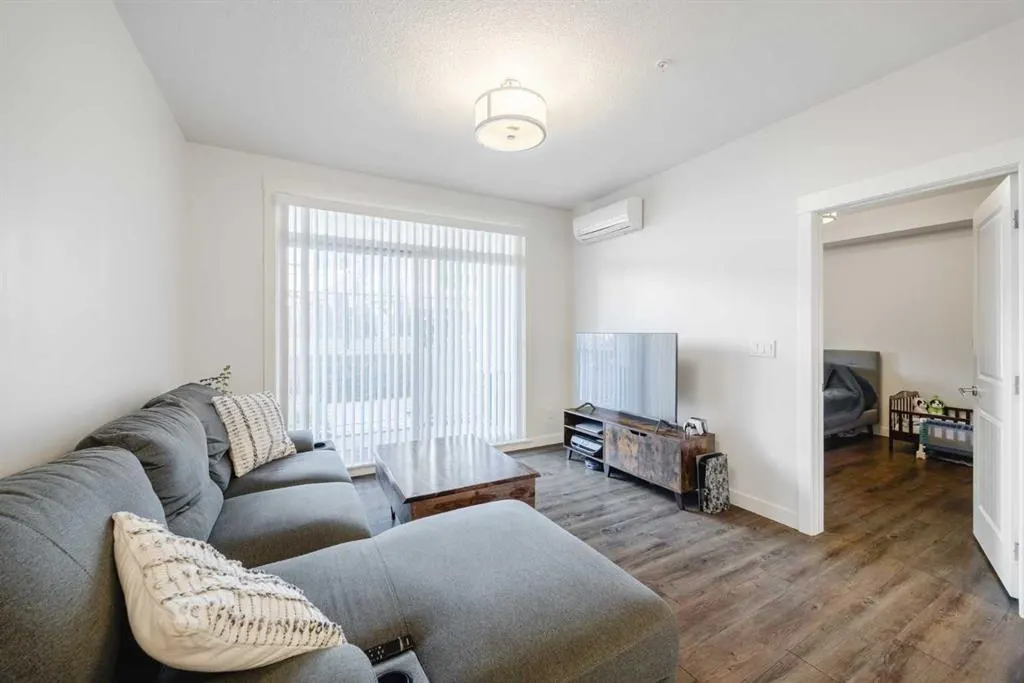 110 Auburn Meadows View SE #105