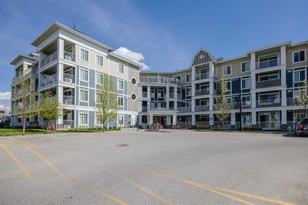 110 Auburn Meadows View SE #105