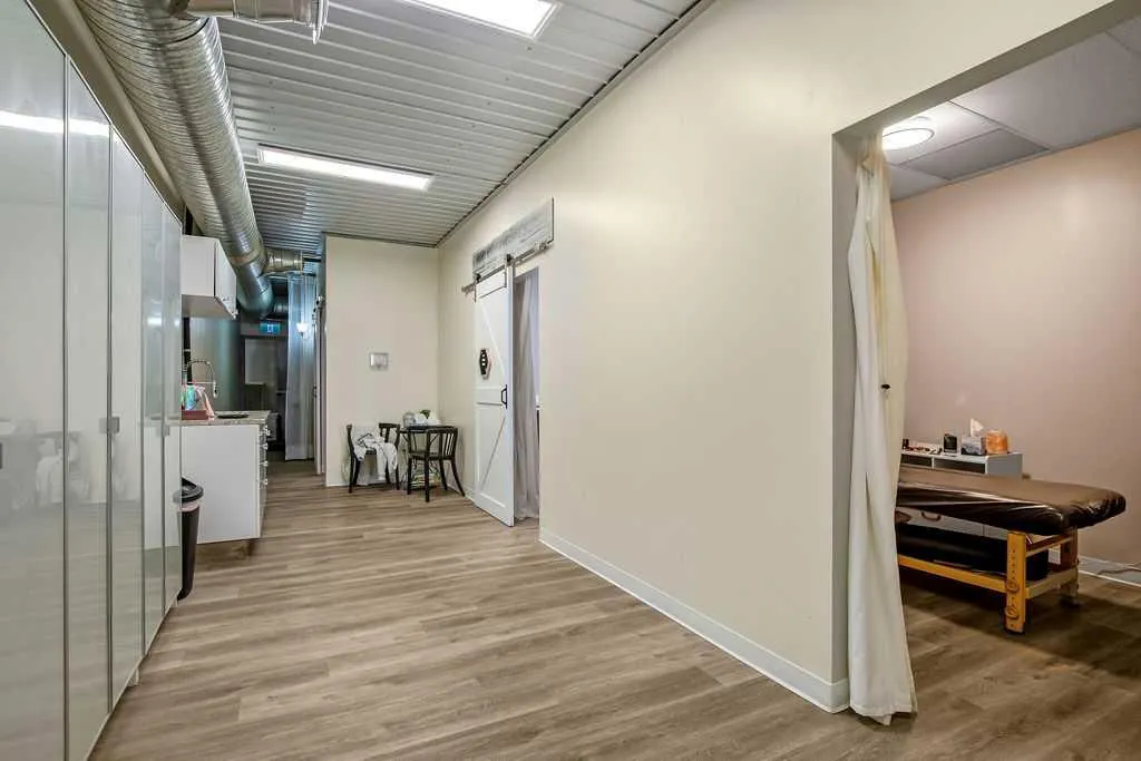 133 5th Avenue SW